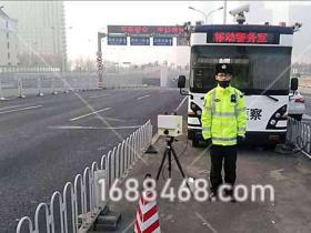 交警移动式测速仪保证道路交通安全