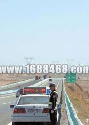 太阳能车速反馈仪安装新疆高速限速路段
