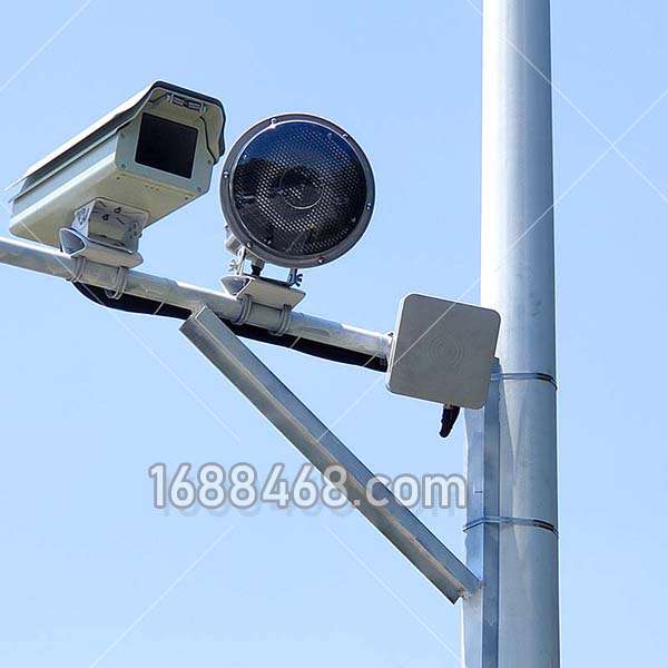 青岛某园区安装的雷达测速拍照系统